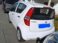 Gebraucht Suzuki Splash 68 PS (50 kW) 2011 Weiß Kleinwagen