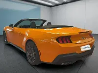 Neu Ford Mustang GT 446 PS (328 kW) 2026 Orange Coupé