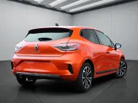 Neu Renault Clio 90 PS (66 kW) 2025 Orange Kleinwagen