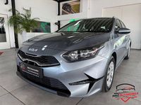 Gebraucht Kia Ceed 120 PS (88 kW) 2022 Silber Kleinwagen