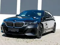 Gebraucht BMW 520 M Sport 197 PS (144 kW) 2024 Grau Limousine