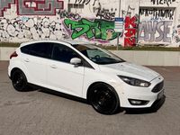 Gebraucht Ford Focus Titanium 125 PS (91 kW) 2016 Weiß Limousine
