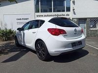 Gebraucht Opel Astra 120 PS (88 kW) 2014 Schneeweiss/summitwhite/arctic Kleinwagen