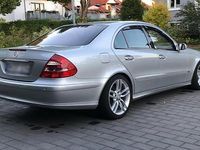 Gebraucht Mercedes E500 306 PS (225 kW) 2002 Silber Limousine