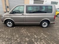 Gebraucht VW Multivan 150 PS (110 kW) 2018 Beige Van