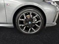 Gebraucht BMW 120 M Sport 163 PS (119 kW) 2025 Skyscraper grau metallic Kleinwagen