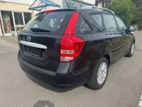 Gebraucht Kia Ceed 90 PS (66 kW) 2010 Black pearl Kleinwagen
