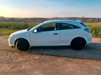 Usata Opel Astra 90 CV (66 kW) 2009 Bianco Coupé