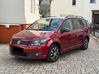 Gebraucht VW Touran Match 105 PS (77 kW) 2012 Rot Van / Kleinbus