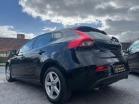 Gebraucht Volvo V40 You! 120 PS (88 kW) 2014 Schwarz Limousine