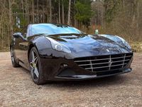 Second-hand Ferrari California 560 CP (411 kW) 2015 Negru Cabrio