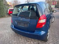 Gebraucht Mercedes A160 95 PS (69 kW) 2011 Blau Kleinwagen