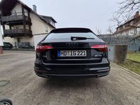 Gebraucht Audi A4 Advanced 163 PS (119 kW) 2020 Schwarz Kombi