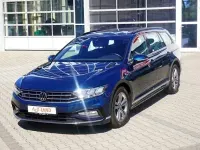 Gebraucht VW Passat R-line 150 PS (110 kW) 2022 Blau Kombi