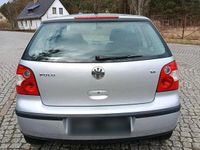Gebraucht VW Polo 75 PS (55 kW) 2002 Silber Kleinwagen