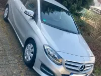 Gebraucht Mercedes B180 120 PS (88 kW) 2014 Silber Van / Kleinbus