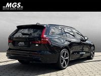 Gebraucht Volvo V60 Plus 310 PS (228 kW) 2024 Onyx black metallic Kombi