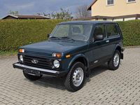 Second-hand Lada niva 82 CP (60 kW) 2010 Verde SUV