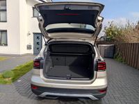 Gebraucht VW T-Cross Move 110 PS (80 kW) 2023 Beige SUV