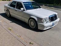 Gebraucht Mercedes 300 113 PS (83 kW) 1991 Weiß Limousine