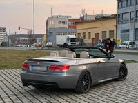 Gebraucht BMW 330 Cabriolet 170 PS (125 kW) 2007 Grau Cabrio