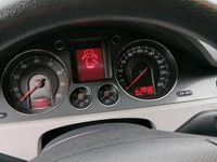 Usata VW Passat 116 CV (85 kW) 2006 Argento Berlina