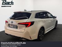Neu Toyota Corolla 178 PS (130 kW) 2025 Platinum white Kombi