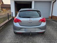 Gebraucht Opel Astra 119 PS (87 kW) 2012 Silber Kombi