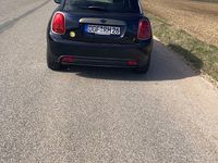 Gebraucht Mini Cooper SE Resolute Edition 135 kW (184 PS) 2023 Schwarz Kleinwagen