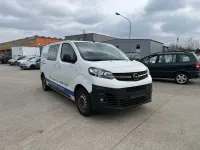 Gebraucht Opel Vivaro-e Combi Edition 122 PS (89 kW) 2019 Jade weiss/arktis weiss Van / Kleinbus