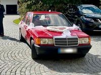 Gebraucht Mercedes 190 122 PS (89 kW) 1983 Rot Limousine