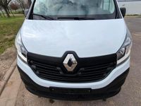 Gebraucht Renault Trafic 95 PS (69 kW) 2017 Weiß Van / Kleinbus
