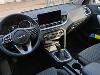 Gebraucht Kia Ceed 101 PS (74 kW) 2025 Weiß Kleinwagen