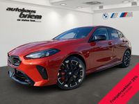 Neu BMW M135 Performance 300 PS (220 kW) 2025 Sakhir orange ii Kleinwagen
