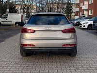 Gebraucht Audi Q3 140 PS (102 kW) 2013 Gold SUV