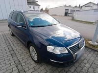 Gebraucht VW Passat 120 PS (88 kW) 2008 Blau Kombi