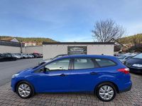 Gebraucht Ford Focus Trend 116 PS (85 kW) 2014 Blau Kombi