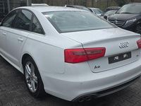 Używany Audi A6 S-Line 177 KM (130 kW) 2012 Biały Sedan/Limuzyna
