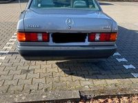 Second-hand Mercedes 190 122 CP (89 kW) 1992 Gri Berlinǎ