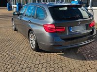 Gebraucht BMW 316 Advantage 116 PS (85 kW) 2018 Grau Kombi