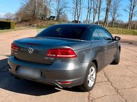 Gebraucht VW Eos 140 PS (102 kW) 2011 Grau Cabrio