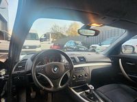 Gebraucht BMW 116 116 PS (85 kW) 2011 Schwarz Kleinwagen