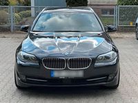Gebraucht BMW 520 184 PS (135 kW) 2013 Grau Kombi