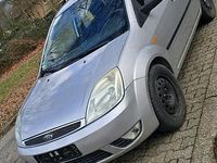 Gebraucht Ford Fiesta 80 PS (58 kW) 2004 Silber Kleinwagen