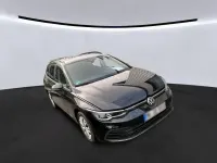 Gebraucht VW Golf VIII Life 116 PS (85 kW) 2022 Deep black perleffekt Kombi