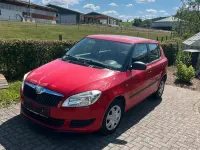Gebraucht Skoda Fabia 60 PS (44 kW) 2010 Rot Kleinwagen