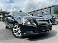 Gebraucht Mercedes E200 136 PS (100 kW) 2010 Schwarz Limousine