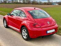 Gebraucht VW Beetle Design 105 PS (77 kW) 2014 Rot Kleinwagen