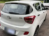 Gebraucht Hyundai i10 67 PS (49 kW) 2015 Weiß Kleinwagen