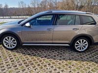 Gebraucht VW Golf Alltrack 184 PS (135 kW) 2015 Limestone grey metallic Kombi